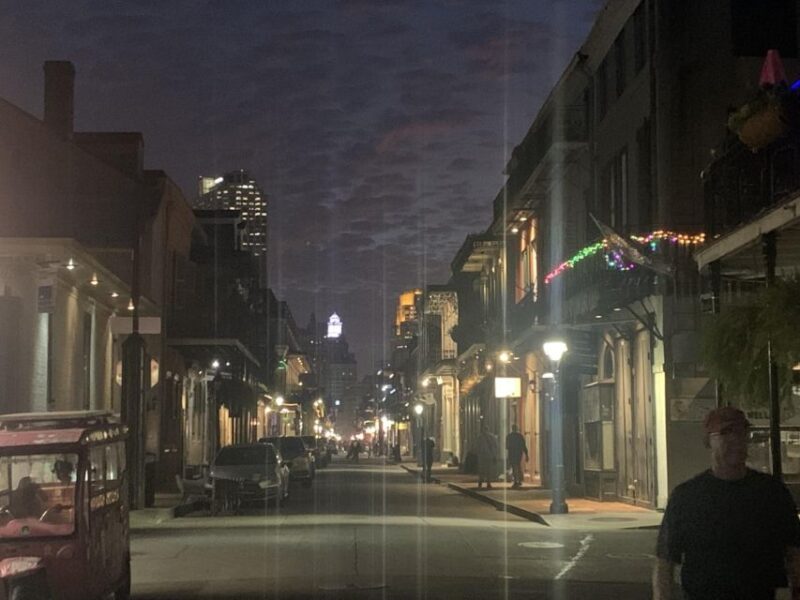 New Orleans: French Quarter Ghosts and True Crime Tour - The Guides: Experienced and Engaging Storytellers