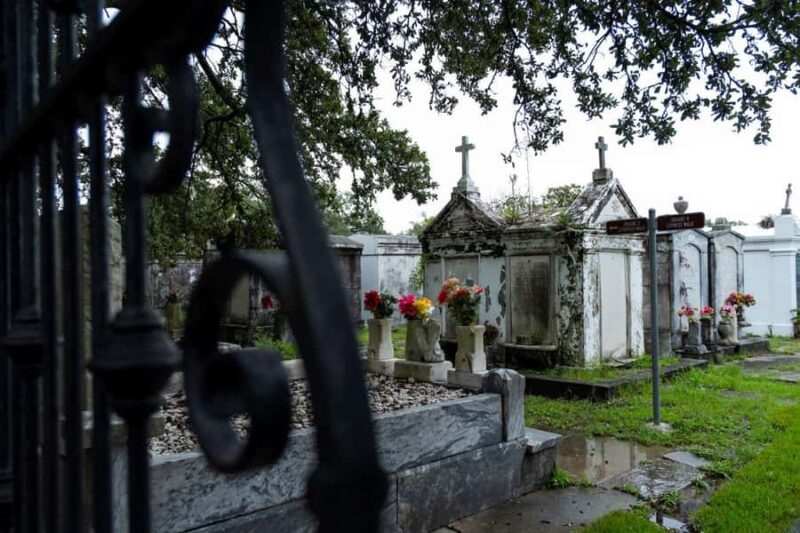 New Orleans Garden District: History & Hidden Gems - Outside Views of Commanders Palace and Magazine Street