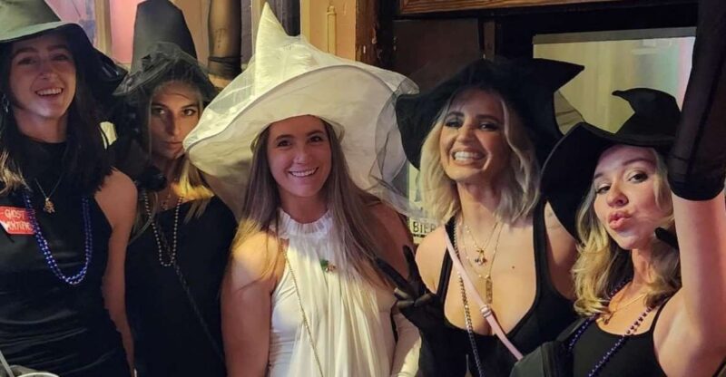 New Orleans: Ghost and Haunted Pub Crawl Tour with Free Shot - Discover the Spooky Charm of the New Orleans Ghost and Haunted Pub Crawl