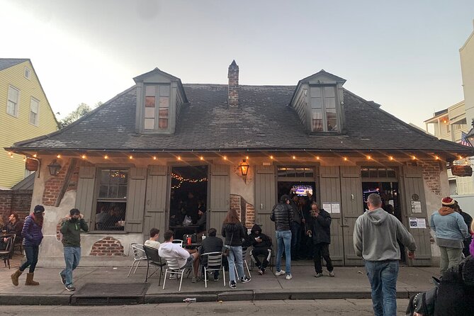 New Orleans' Historic Haunted Bar Crawl - Starting at Witches Brew Gallery & Haunted Sanctuary