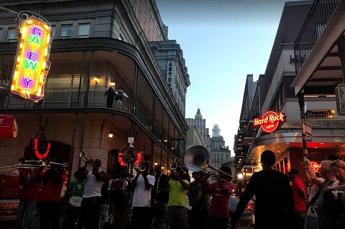 New Orleans' Historic Haunted Bar Crawl - Lafitte’s Blacksmith Shop Bar: The Historic Finale
