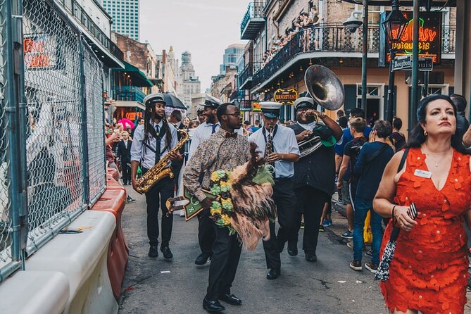 New Orleans Jazz Tour: History and Live Jazz - The Role of the Guide and Tour Atmosphere
