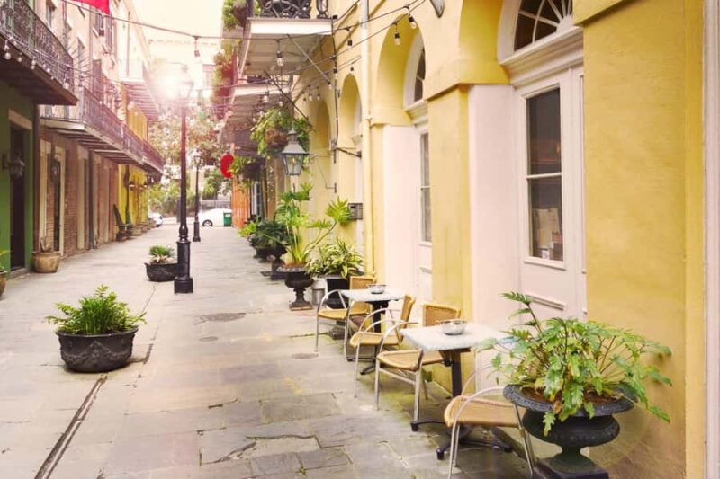 New Orleans Jewish History Private Guided Walking Tour - Reflection at WWII Landmarks and Memorials