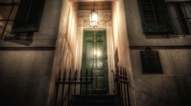 New Orleans: Killers and Thrillers Walking Tour - Starting Point at 809 Royal Street for an Immediate Dive into the Dark Side