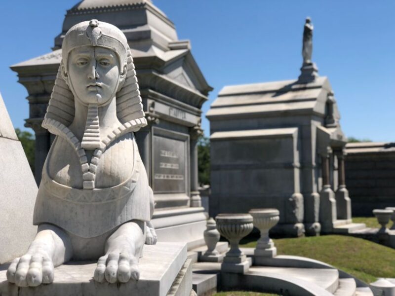 New Orleans: Millionaires Tombs of Metairie Cemetery Tour - Discover the Millionaires Tombs of Metairie Cemetery in New Orleans