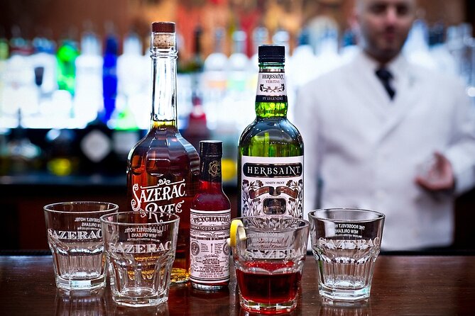 New Orleans Original Craft Cocktail Walking Tour - Visiting the Court of Two Sisters and Its Jazz Ambiance