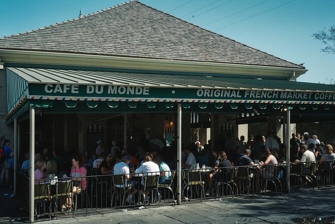 New Orleans Self-Guided Walking Tour with Audio Guide - The Atmosphere of Bourbon Street