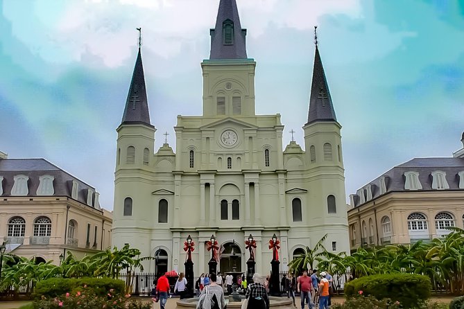 New Orleans Sightseeing City Tour - Discovering the Architectural Charm of the Garden District