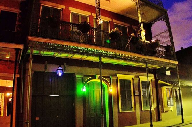 New Orleans Supernatural Tour - Final Stop at Jackson Square