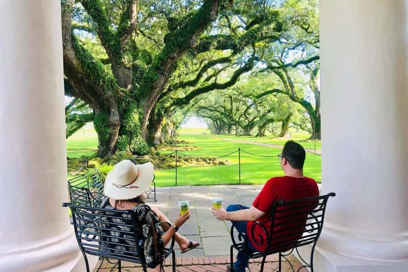 New Orleans: Swamp Boat Ride & Oak Alley Plantation Tour - Exploring the Self-Guided Grounds and Exhibits