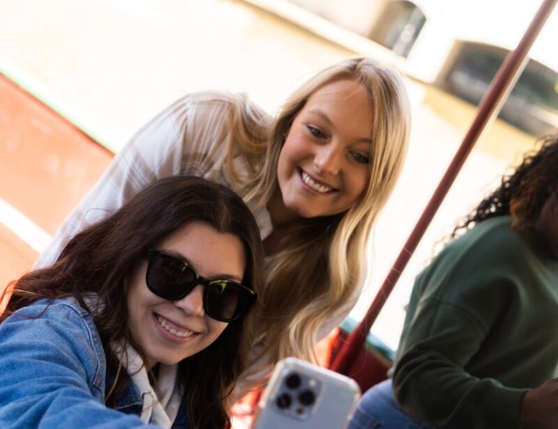 New Orleans: Tombs and Mansions of the Garden District - Practical Details: Meeting Point and Group Size