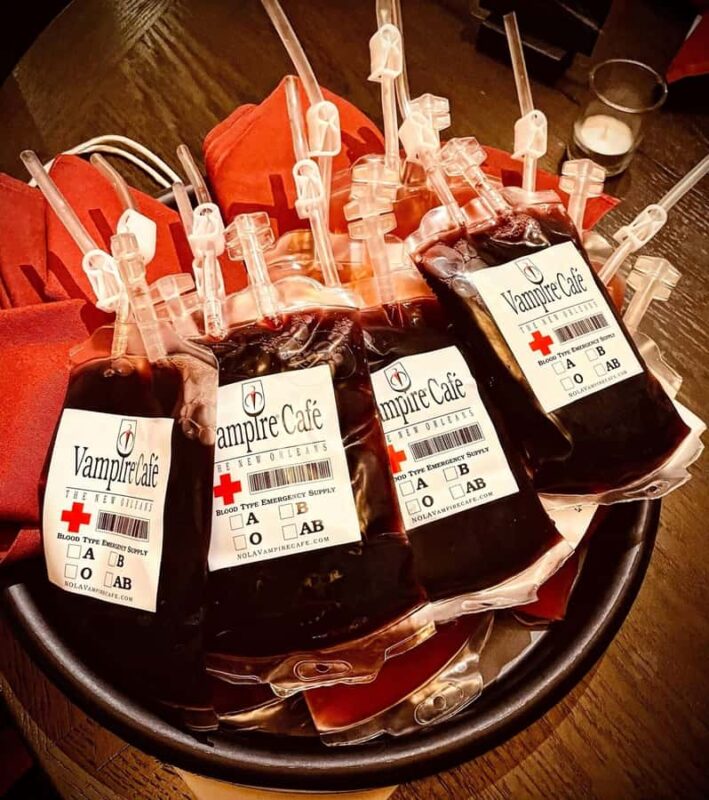 New Orleans: Tour. Voodoo and Vampire Lore; Delicious Food - The Vampire Decor at the Apothecary Restaurant