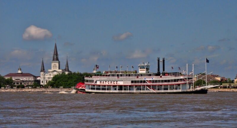 New Orleans: Traditional City and Estate Tour - Scenic Drive along Bayou St. John and City Park