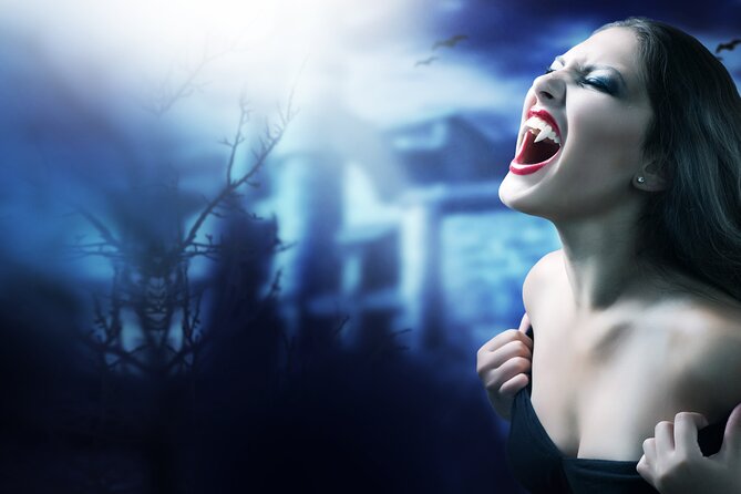 New Orleans Vampire Walking Tour - Visiting a Noted Vampire Tavern