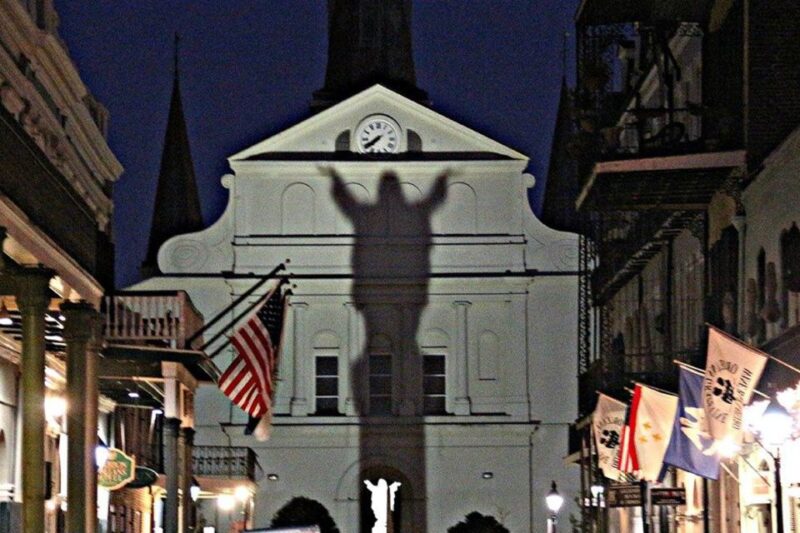 New Orleans: Voodoo, Mystery and Paranormal Tour - The Guide: Knowledgeable and Entertaining
