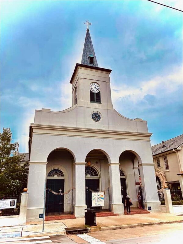 New Orleans: Voodoo, Storyville, and Treme Walking Tour - Visiting Marie Laveau’s Historic Site and the War of the Pews