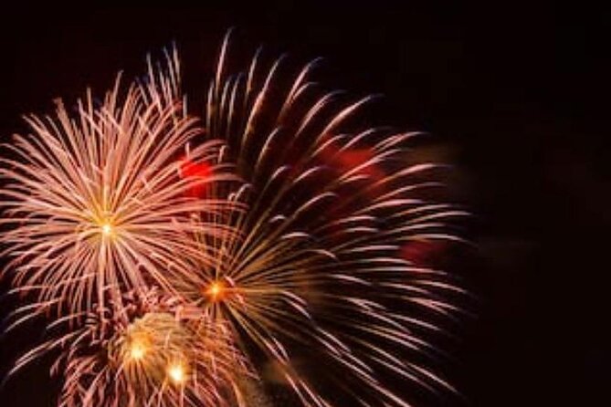 New Year's Eve on a Sailboat with Fireworks display in Lisbon - Key Points