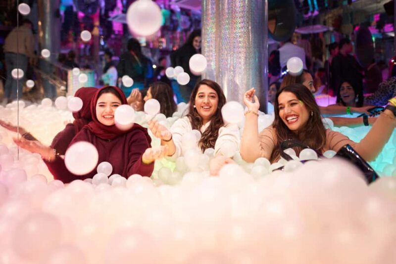 New Years Eve Pub Crawl London - Key Points