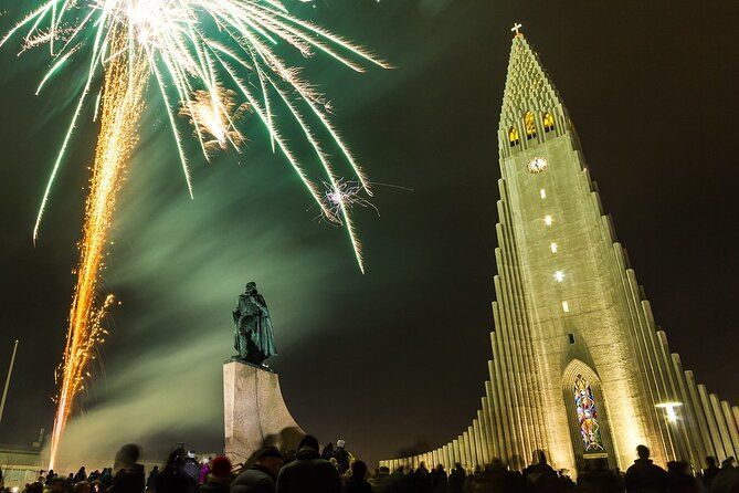New Year's Eve Reykjavík Cruise - Exploring Reykjavíks Coastal and Island Views During the Cruise