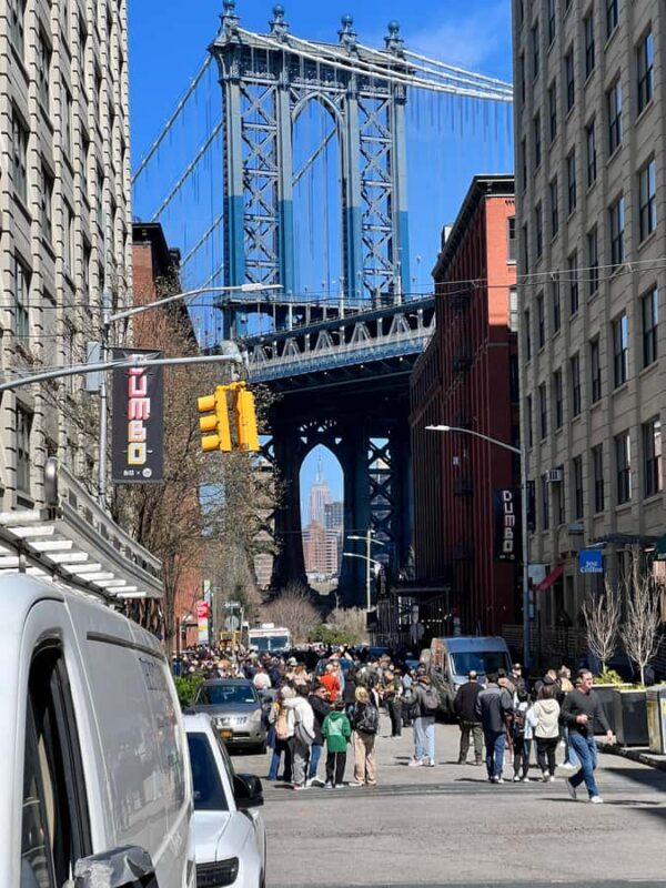 New York: Brooklyn Bridge and DUMBO Guided Walking Tour - Key Points
