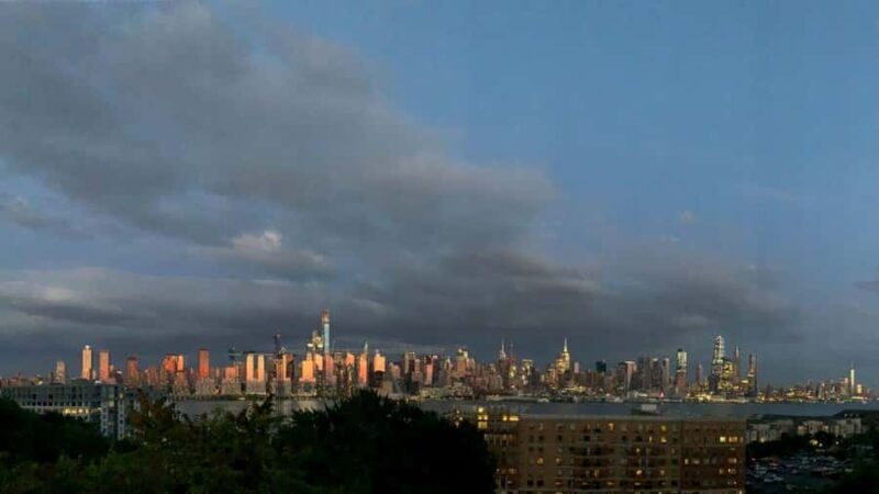 New York: Brooklyn Heights and Hamilton Park Night Tour - Key Points