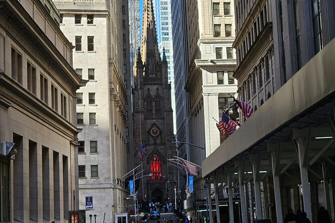 New York City 9/11 Memorial Wall Street and Seaport Guided Tour - Exploring the 9/11 Memorial at the World Trade Center