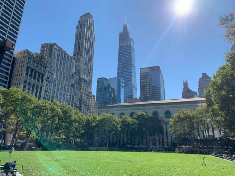 New York City: Art Deco and Architecture Landmarks Tour - The Guide’s Expertise and Engaging Storytelling