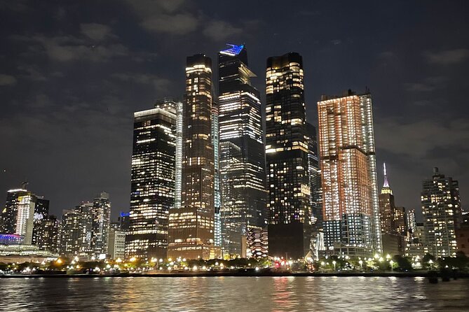 New York City Bright Lights Skyline Cruise on Yacht - Why This NYC Skyline Cruise Stands Out