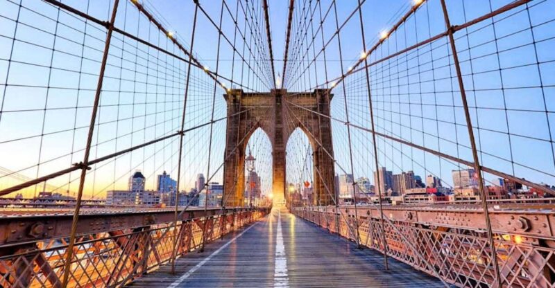 New York City: Brooklyn Bridge and Dumbo Walking Tour - Key Points