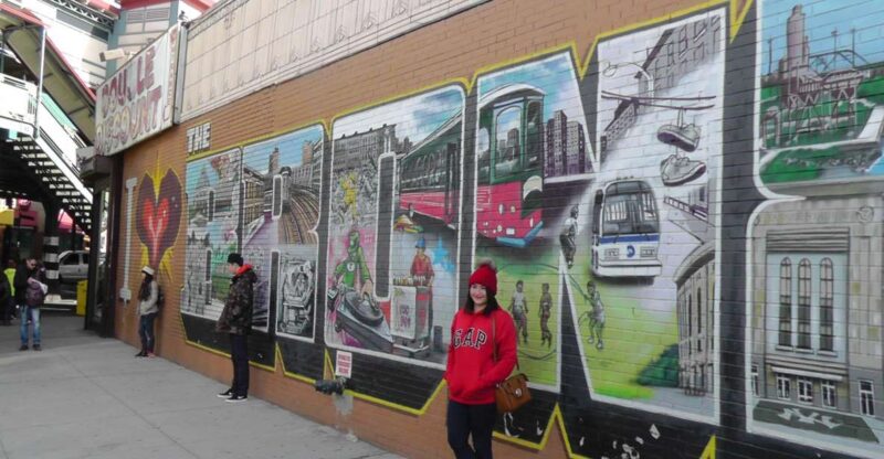 New York City: Brooklyn, Queens and Bronx Tour in Spanish - Explore New York Citys Boroughs with a Spanish-Speaking Guide for $49