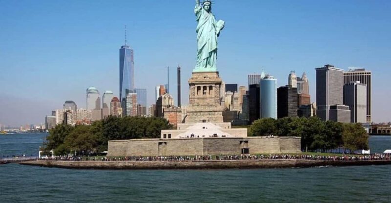 New York City: City Highlights Bus Tour with Stops - Highlights of NYC Landmarks Visible from the Bus