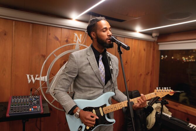 New York City Dinner Cruise with Live Music - The Live Music and Entertainment Experience