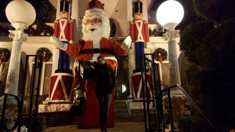 New York City: Dyker Heights Christmas Lights Tour - Return to Times Square and Tour End