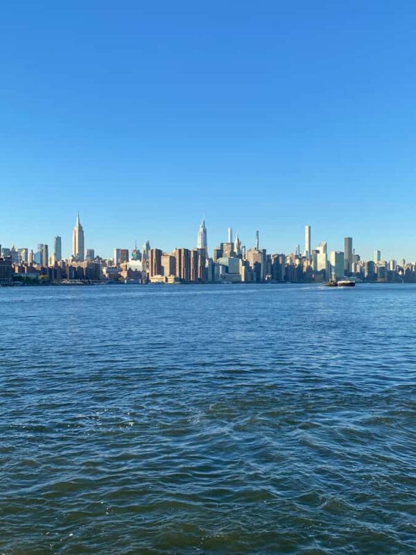 New York City: French Bushwick and Williamsburg Tour - Practical Details: Logistics and Inclusions