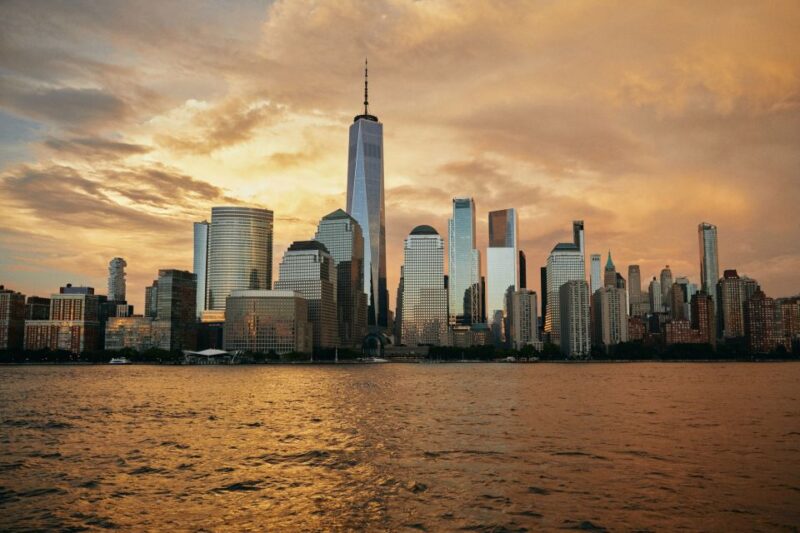 New York City: Gourmet Dinner Cruise with Live Music - The Iconic NYC Skyline and Close Encounters with the Statue of Liberty