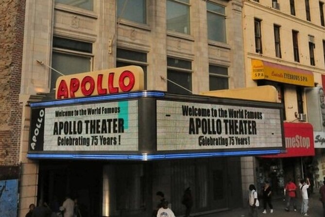 New York City Half Day Walking Tour with a Guide - Admiring the Art Deco Style of the Chrysler Building