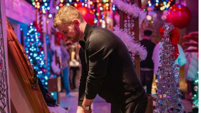 New York City: Holiday Mini Golf + Cocktail & S'more - Comedy Shows at High Line Comedy Club