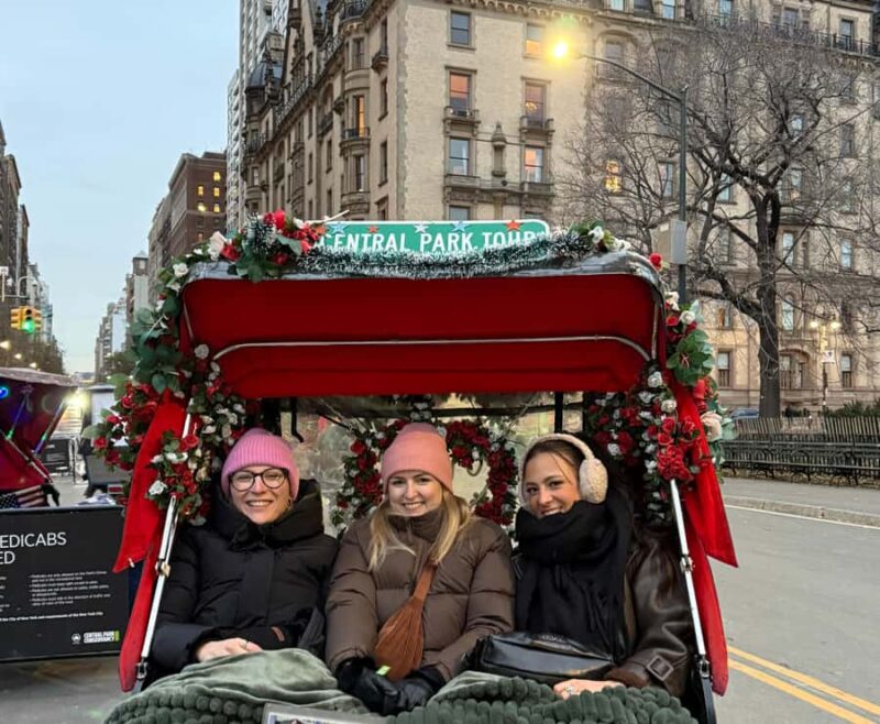 New York City: Home Alone & Elf Filming Locations Tour 60min - Key Points