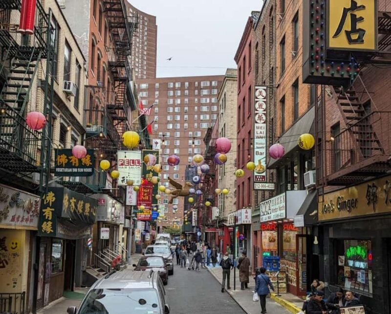New York City: Lower East Side Tenement & Immigrant Tour - The Challenges of Urban Development and Overcrowding