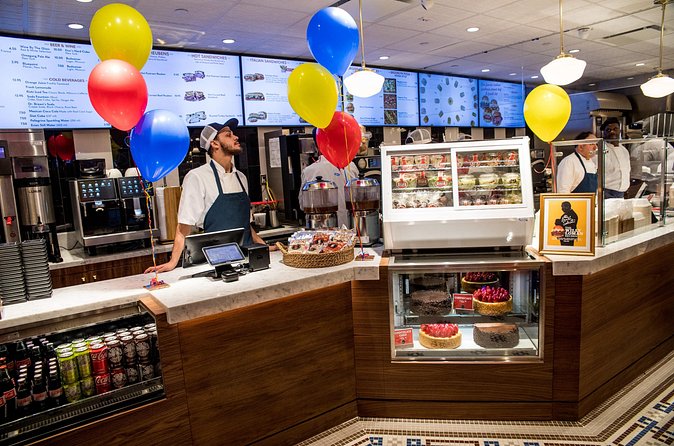 New York City Lunch at USA Brooklyn Deli in Times Square - Stress-Free Experience with Pre-Booking and Cancellation