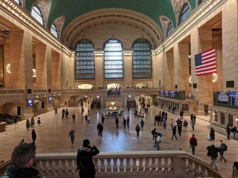 New York City: Midtown Holdouts Walking Tour - How Holdouts Altered Midtown Architecture