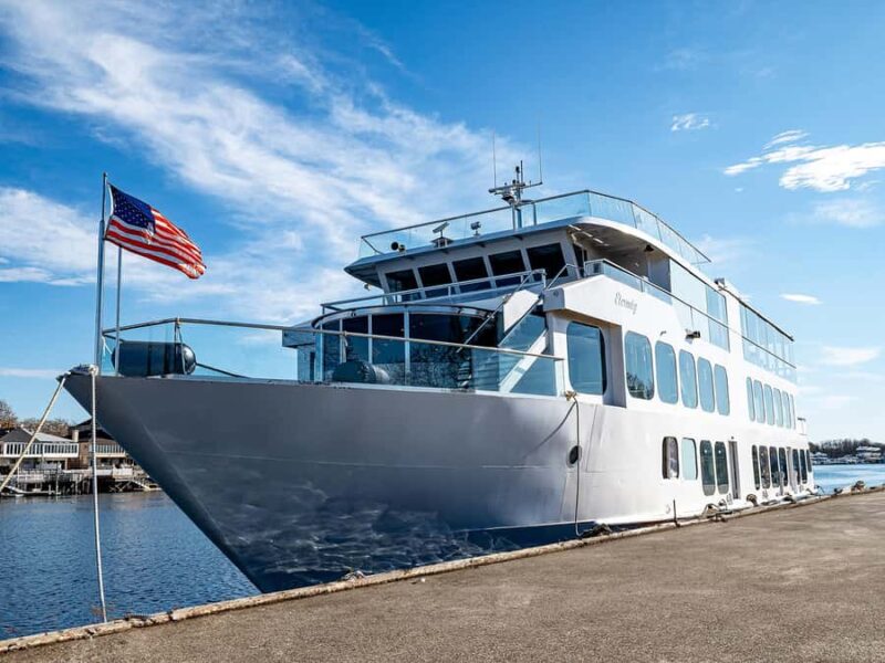 New York City: Mother's Day Brunch Cruise on the Eternity - Key Points