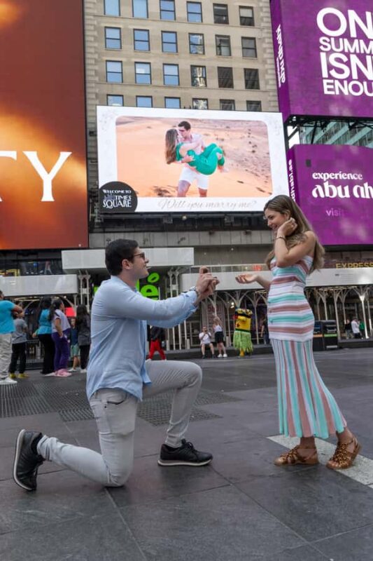 New York City: Photoshoot - Times Square - Starting Point at Hard Rock Cafe New York