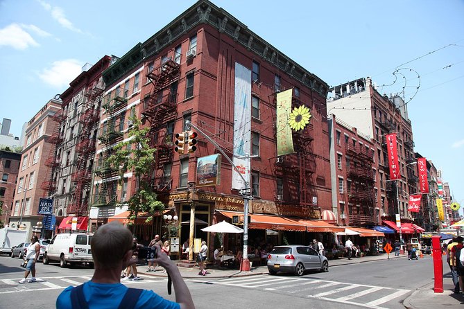 New York City Sightseeing Tour by Coach - Iconic Skyscrapers and the Flatiron District