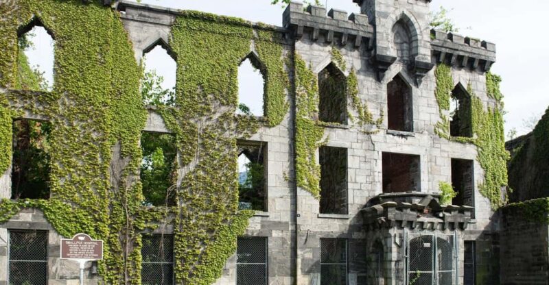 New York City: Smallpox Hospital Photo Tour - Key Points