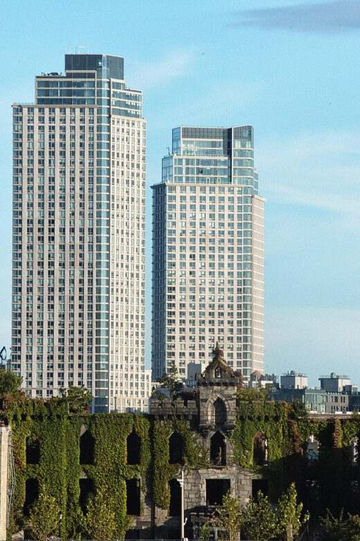 New York City: Smallpox Hospital Photo Tour - Practical Details: Duration, Languages, and Booking Flexibility