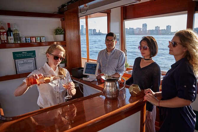 New York City Sunset Cocktail Cruise on Small Yacht - Key Points