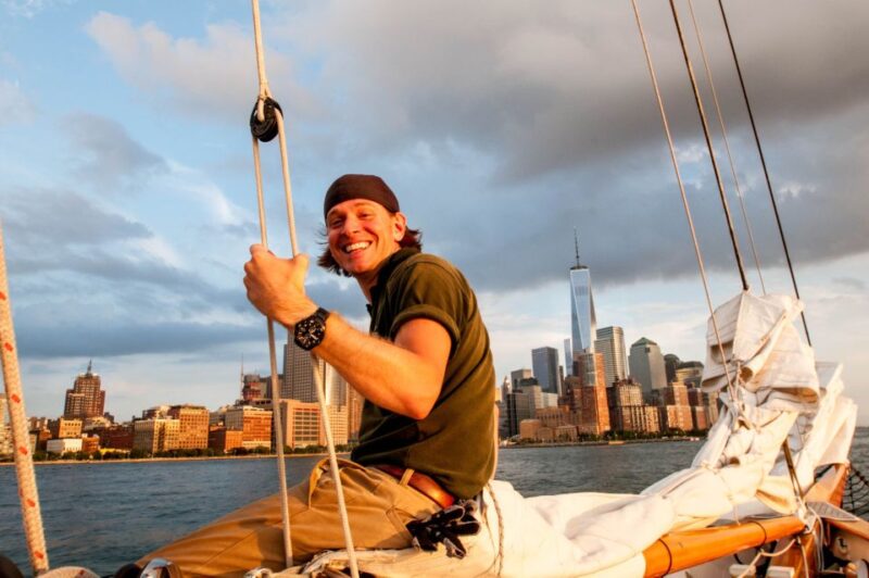 New York City: Sunset Sail Aboard a Schooner - Enjoying the Sunset and the Skyline