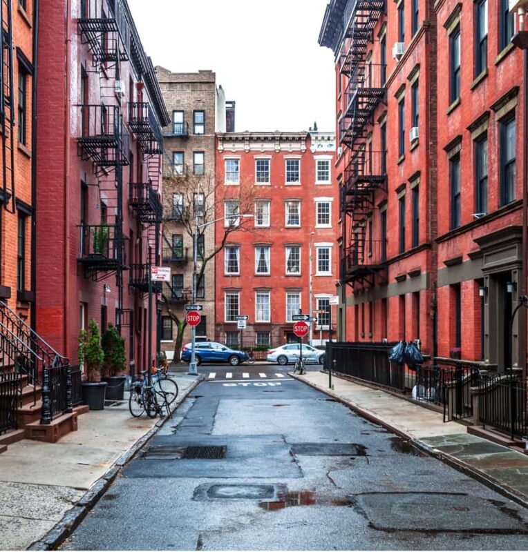 New York City Walk Tour HighLine Chelsea Market West Village - Crossing the Iconic High Line: Art, Murals, and City Views