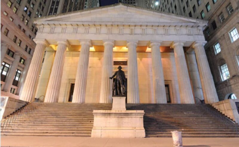 New York City: Wall Street and 9/11 Memorial Walking Tour - Wall Streets Key Landmarks and Their Stories